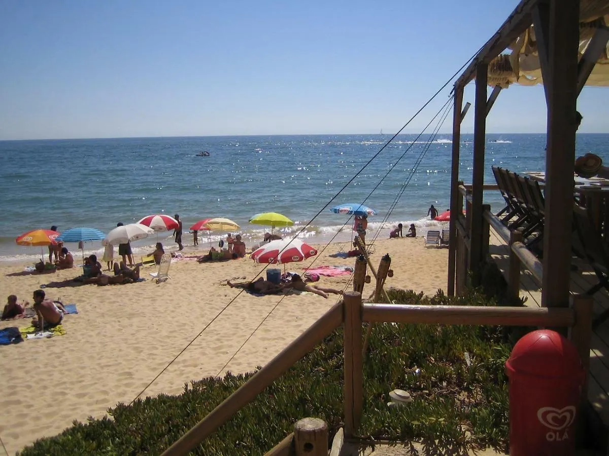 Villa Moradia Com Piscina Privada Para Ferias Em Quarteira Algarve