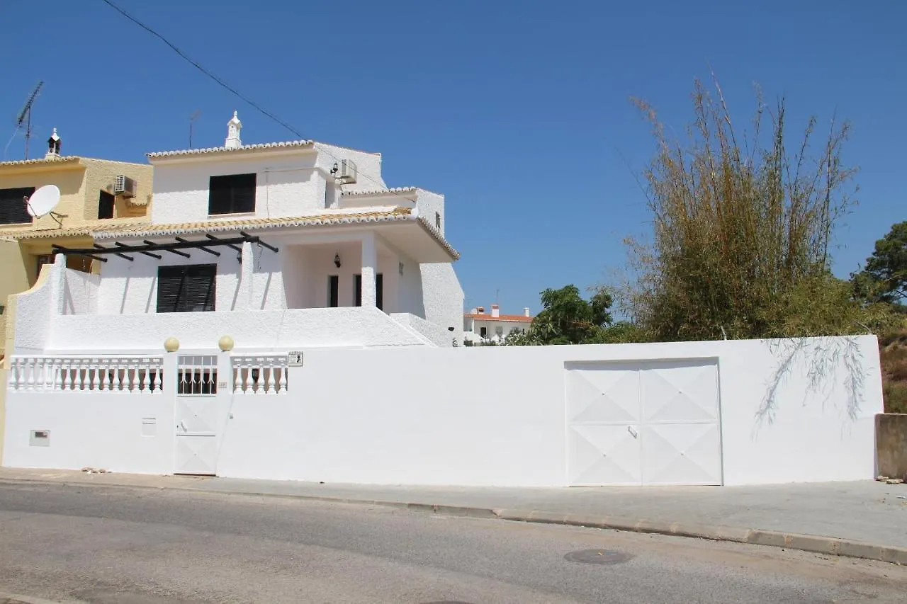 Ferienhaus Villa Moradia Com Piscina Privada Para Ferias Em Quarteira Algarve