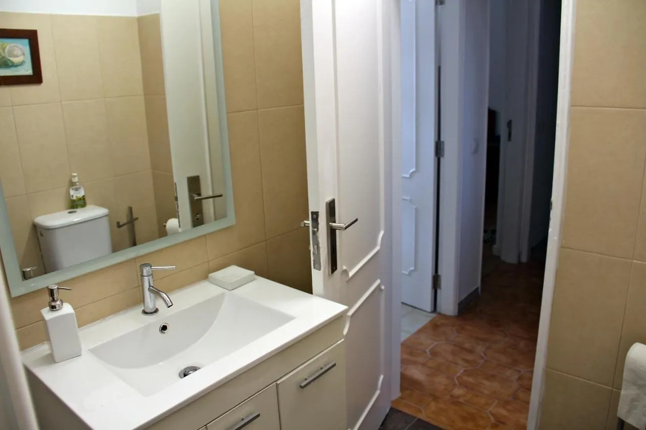Villa Moradia Com Piscina Privada Para Ferias Em Quarteira Algarve